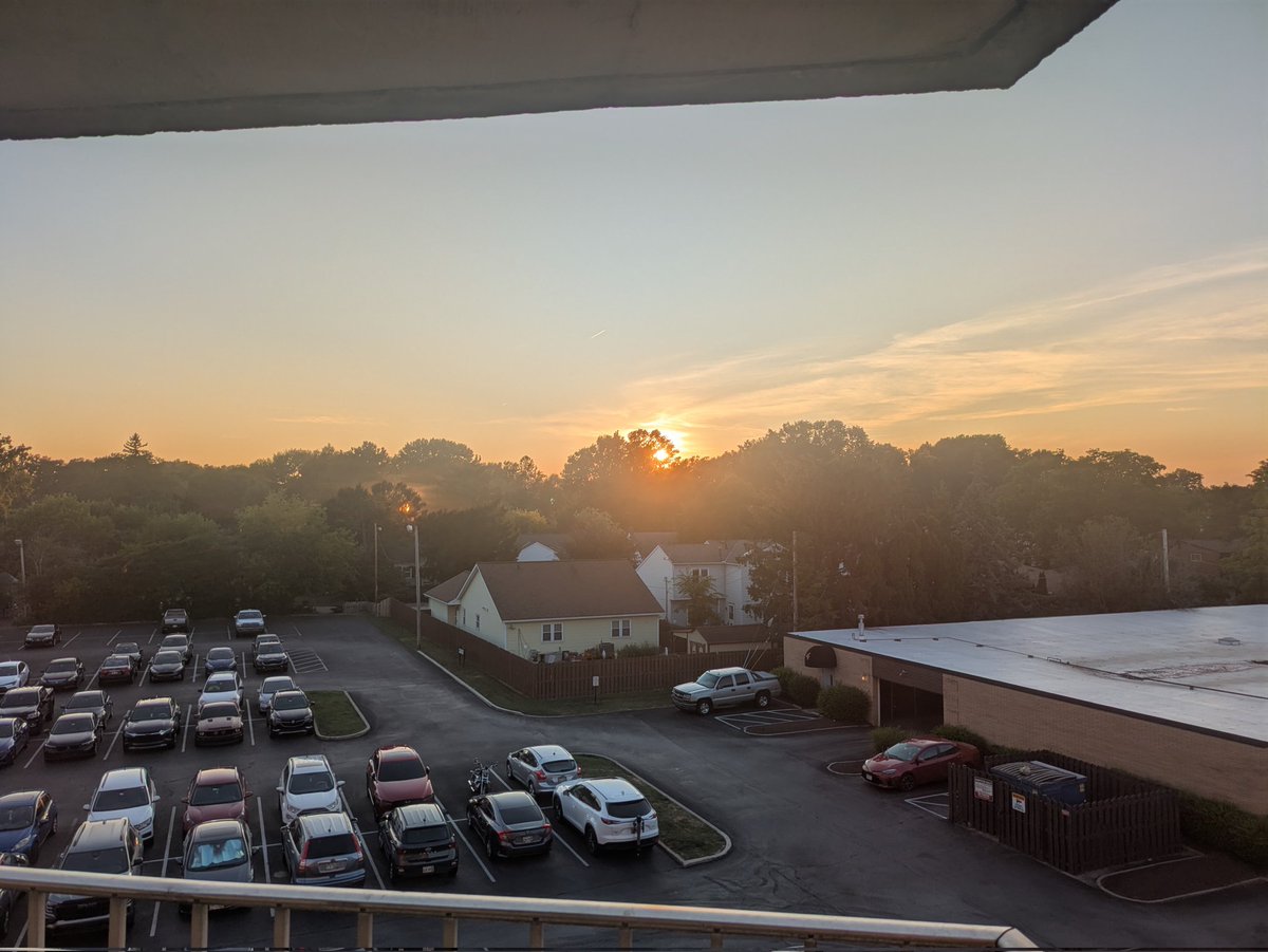 OneWheelForward's tweet photo. Yet, another wonderful day nearing its end. Hope everyone has a pleasant sleep. Sweet dreams.. https://t.co/9amhvaaG1P