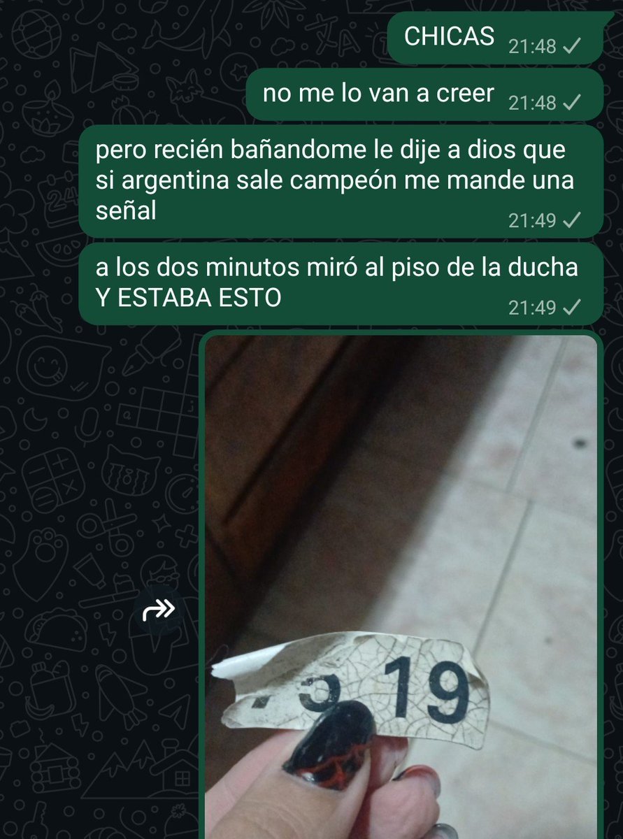 scarlettf4ncy's tweet photo. momento esquizo PERO https://t.co/KaPgvkXFs0