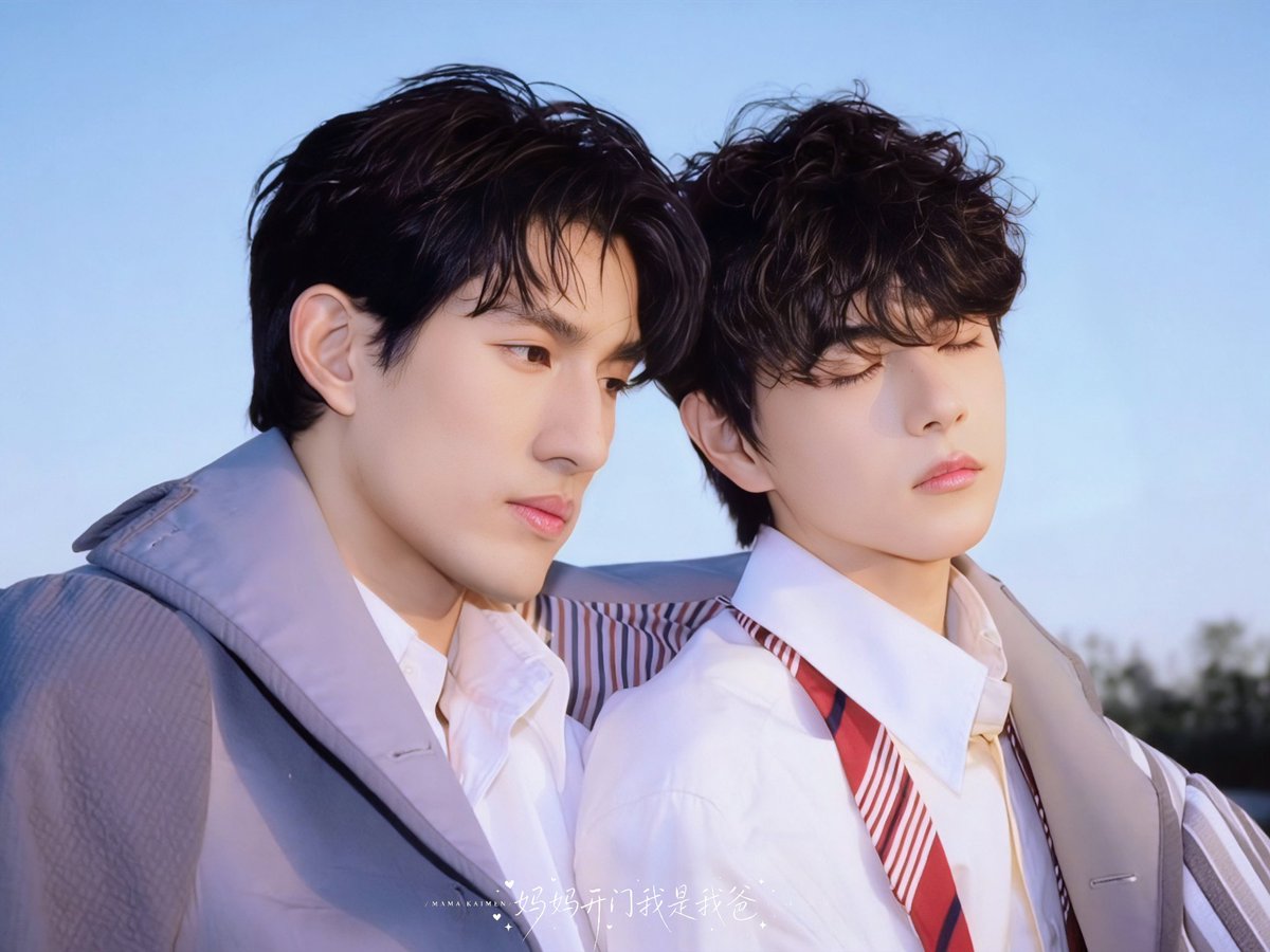 SHI___2004's tweet photo. Pics from Weibo:
Love is like a green apple in summer🍏☀️🍊
#Aylio #政瞳 #AydenSngLyuSitong #AydenSng‌ #LyuSitong https://t.co/FCKyT9pZCw