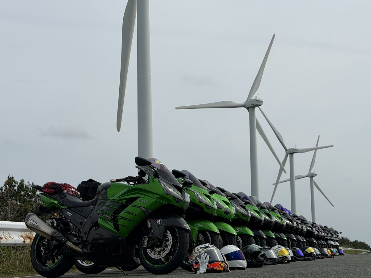 super_zx14r_kai's tweet photo. #毎月14日は14Rの日 https://t.co/16CYKw4xNg