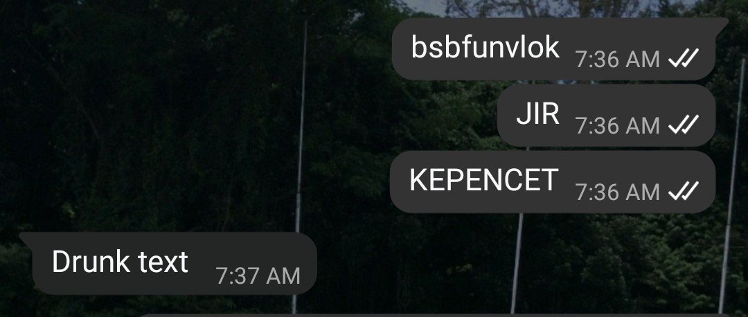 lenzzzuw's tweet photo. pemtingnya ga buka hp klo masih ngantuk https://t.co/59ODKP6xGY