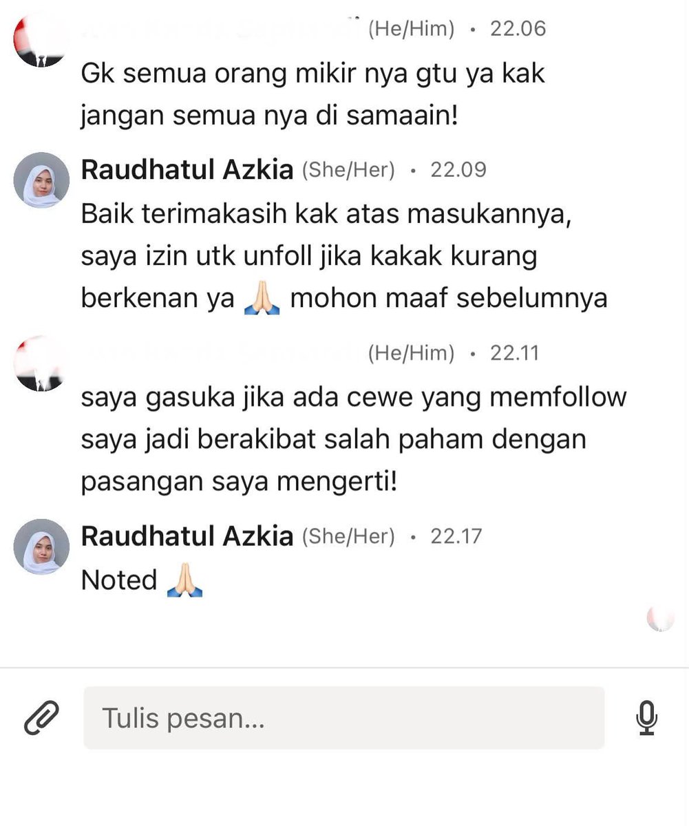 frichdandy's tweet photo. Konek LinkedIn dikira PELAKOR???

👧Korban: konek LI ah buat nambah koneksi
👦Pelaku: siapa ya? kenal dari mana?
👧Korban: belum kenal tapi mau nambah koneksi PROFESIONAL aja
👦Pelaku: saya ga mau asal di follow cewe, kamu mau dikira PELAKOR?
👧Korban: …

Not everyone means to use social media 🤷