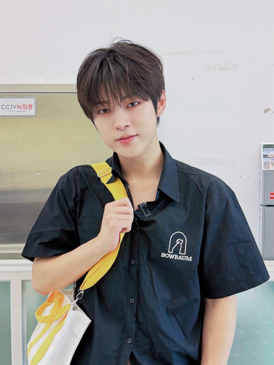 CUBE_NOWZ's tweet photo. [📸] 260714 @ 이것은 워크인가 힐링인가! 맞혀보라개🐶🐾 [장진워크] | NOWZ (나우즈) 

#NOWZ #나우즈 
#진혁 #JINHYUK 
#장진워크 https://t.co/aEcyb9sGU8