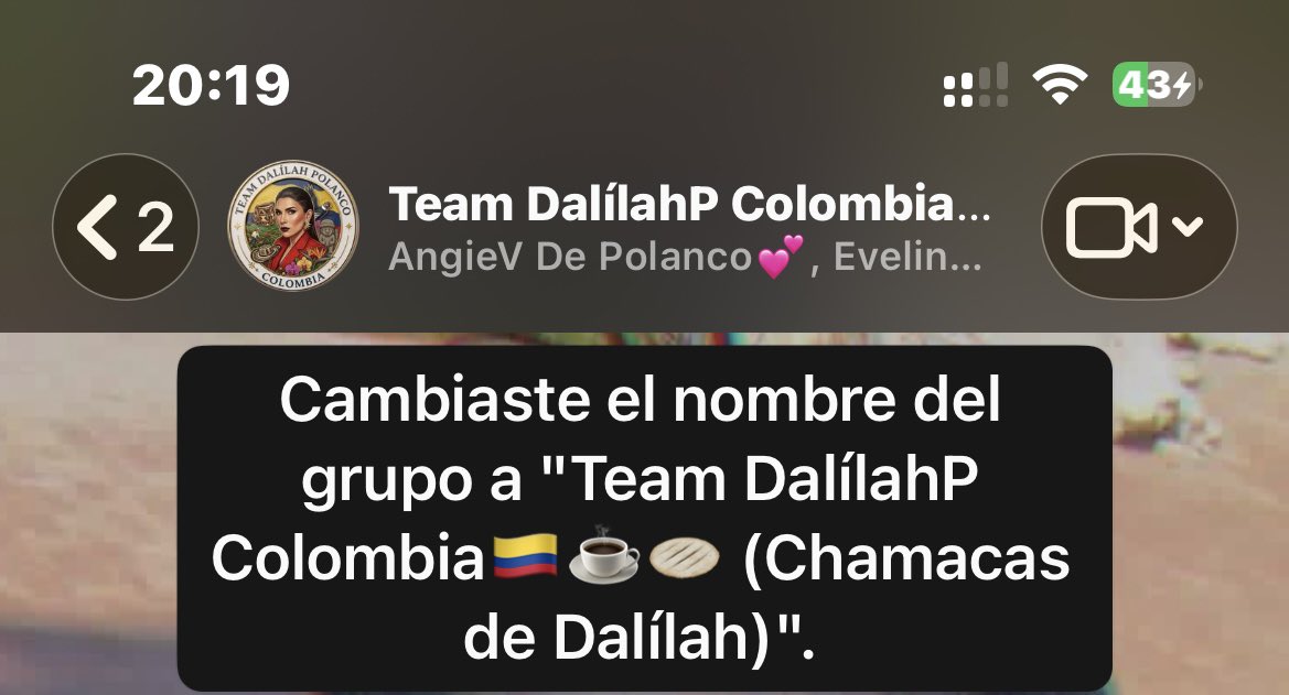 ValenB_V's tweet photo. Dal en el live: mis Chamacas de Colombia 🥰☺️
Immediatamente nosotras: https://t.co/lG4tjZGKbg