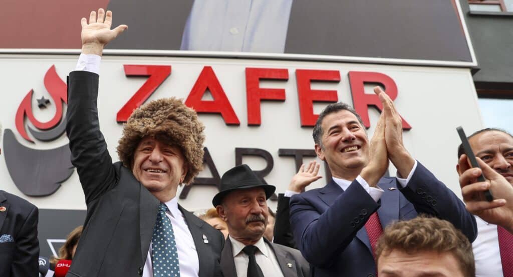 otukengucu's tweet photo. @DailyTurkst 😂😂😂 https://t.co/VdvCWnHPdo