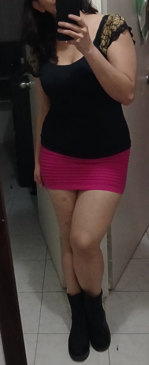 sara_cuckold's tweet photo. Tanguita entregada !!! https://t.co/chN6in3HYt