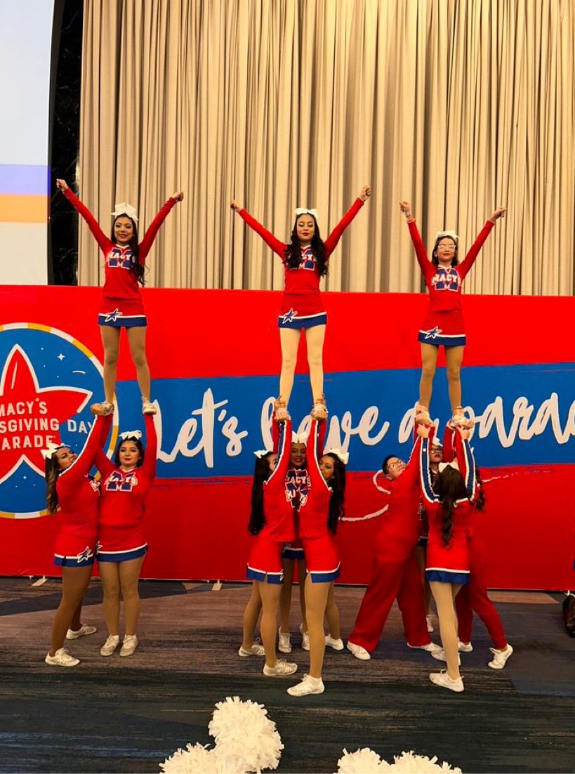 kiley_cheer's tweet photo. In 2024 we had the opportunity to cheer for macys thanksiginving parade was a great time meeting other cheer teams throughout the country and performing on tv!📣🗽
#newyork 
#cheer https://t.co/tJjs3PsjwJ