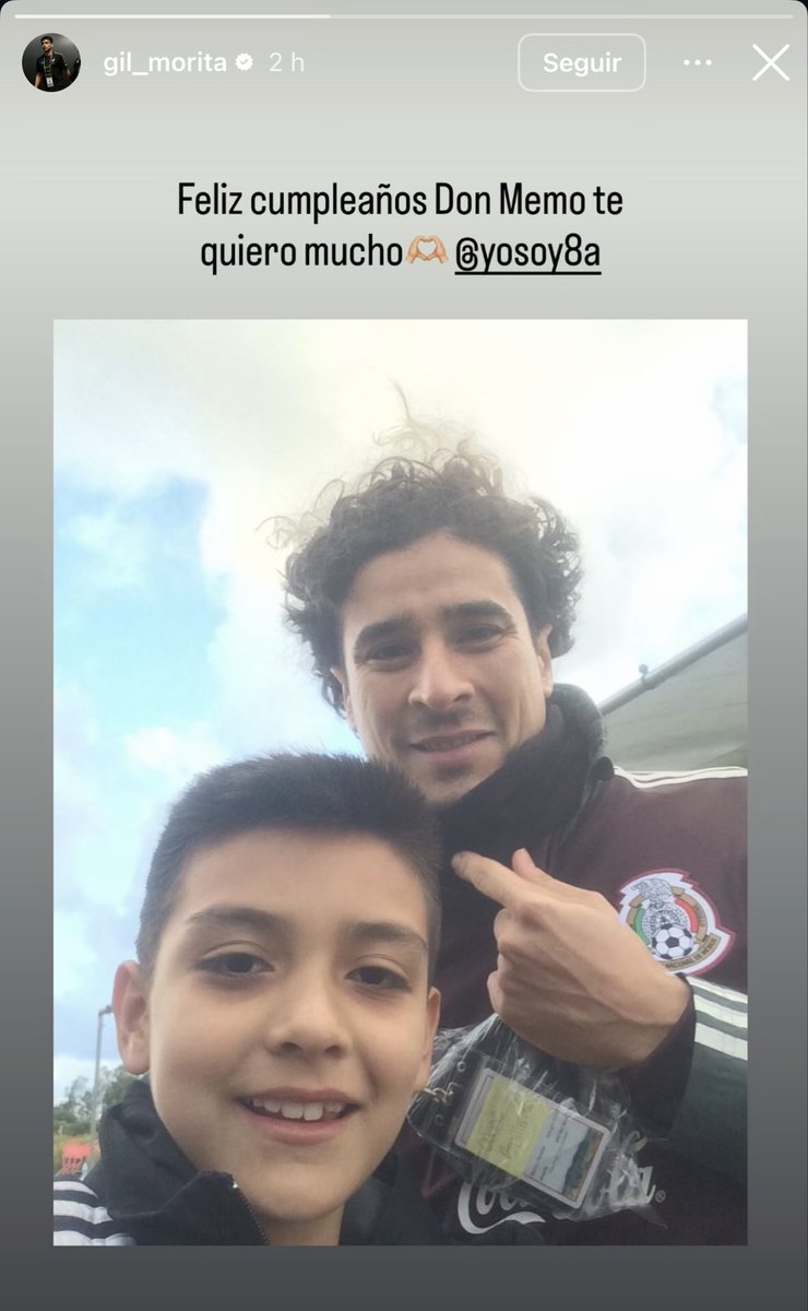 porktendencia's tweet photo. "Gilberto Mora":
Porque felicitó a Guillermo Ochoa por su cumpleaños https://t.co/MRUmB9ofx9