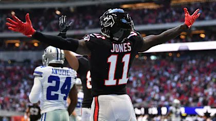 NFL_Stats's tweet photo. Most receiving yards in the 2010s:

Julio Jones - 12,125
Antonio Brown - 11,263
Larry Fitzgerald - 10,016
Demaryius Thomas - 9,763
AJ Green - 8,907
DeAndre Hopkins - 8,602
TY Hilton - 8,598
Calvin Johnson - 8,548
DeSean Jackson - 8,352
Brandon Marshall - 8,332 https://t.co/QjxFRr6M4f