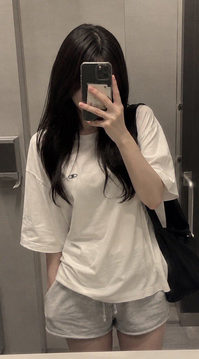 lo1c76's tweet photo. 大学行くコーデ

#裏アカ女子 https://t.co/Ja06ttJP4m