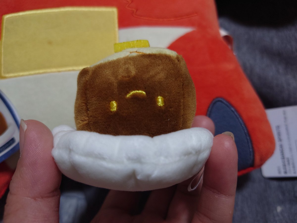 uwan_'s tweet photo. 天神のQualia10周年記念展に行ってきて、
中でガチャガチャ回して帰ってかる開けたら
エラー品で泣いた。
#Qualia10周年記念展
#にっこりーノ https://t.co/q2y6RXa2sT