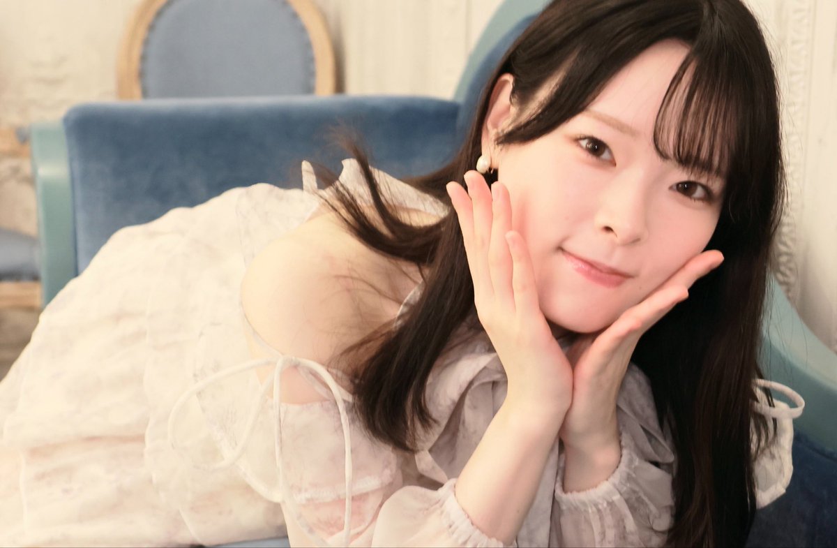 sakurako_0_0_3's tweet photo. おはミョ！
暑すぎてUVカットパーカー着るの諦めちゃった🫠みんなお水たくさん飲んでね https://t.co/qF3S8gubNc