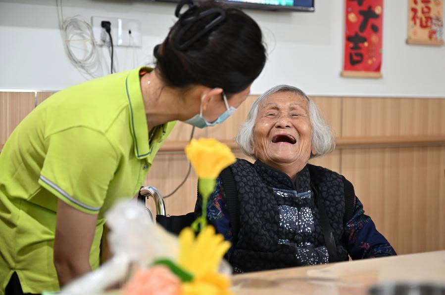 People's Daily, China tweet media