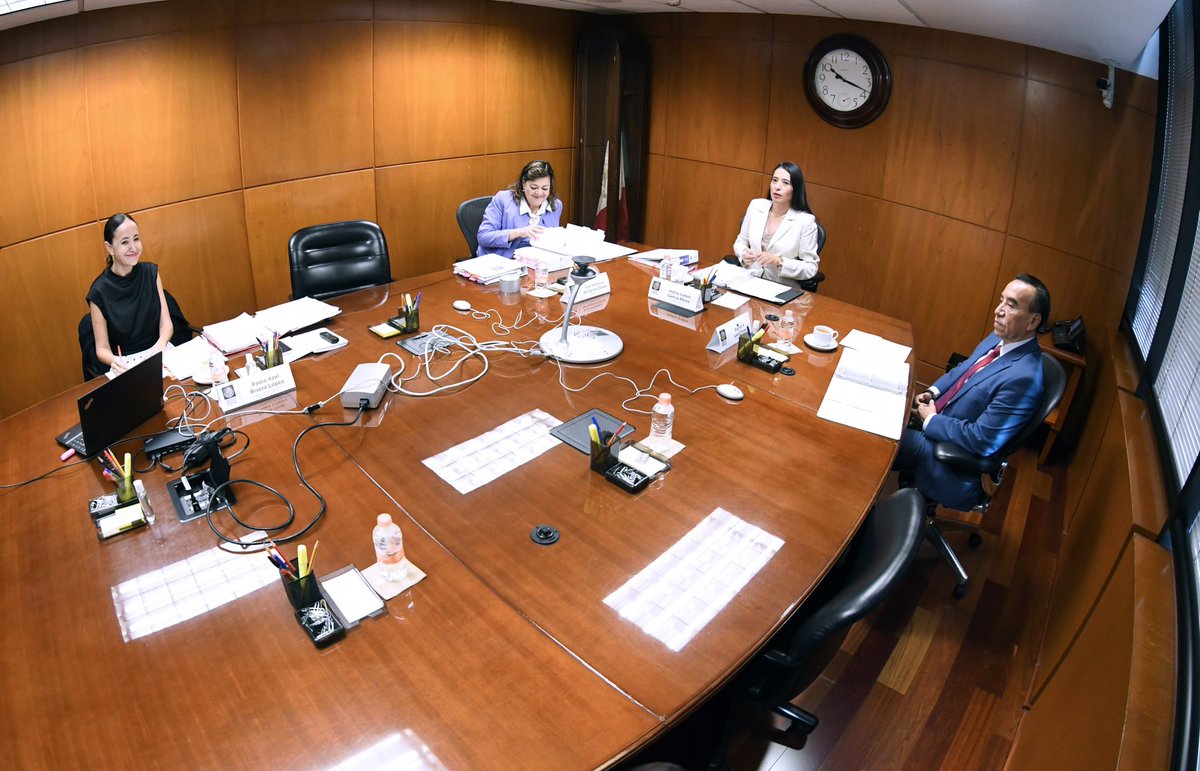 tdjmex's tweet photo. 📌⚖️ En su 17.ª Sesión Ordinaria, la Comisión de Evaluación del #TDJ dio seguimiento a procedimientos especiales, revisó evaluaciones ordinarias e inició nuevas evaluaciones extraordinarias. También analizó proyectos de resolución de recursos de inconformidad.
#TDJContigo https://t.co/voASumvwiP