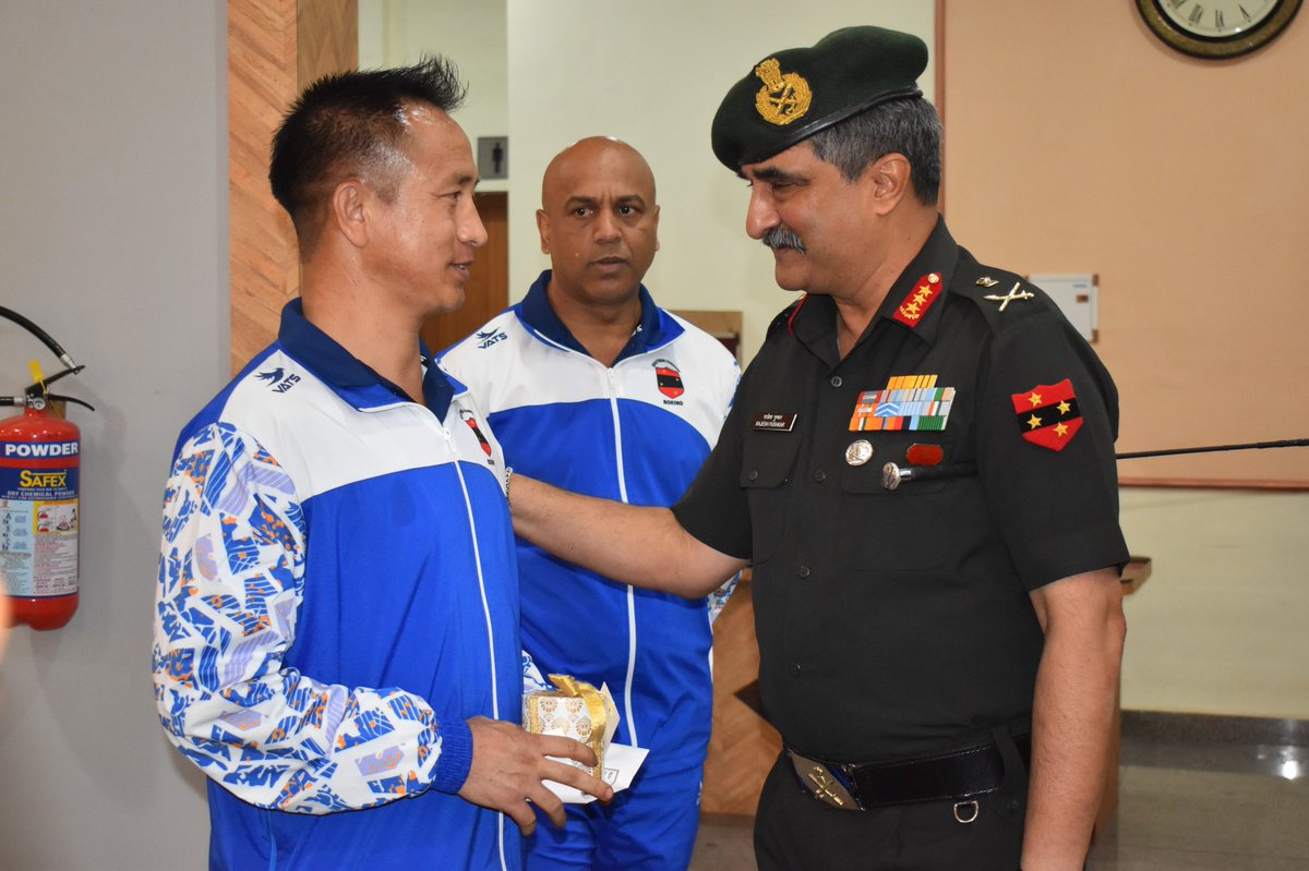 IaSouthern's tweet photo. #ArmyCommander and all ranks of #SouthernCommand congratulate the Southern Command Boxing Team for emerging Champions at the Army Inter Command Boxing Championship 2026, held under the aegis of MEG & Centre, #Bengaluru.

Displaying exceptional teamwork, determination and fighting spirit throughout the tournament, the team was also felicitated by the Army Commander for its commanding performance and remarkable achievement.

#IndianArmy 
#Boxing 
#Champions
@adgpi
@PRODefPune
@IA_SportsAdvntr