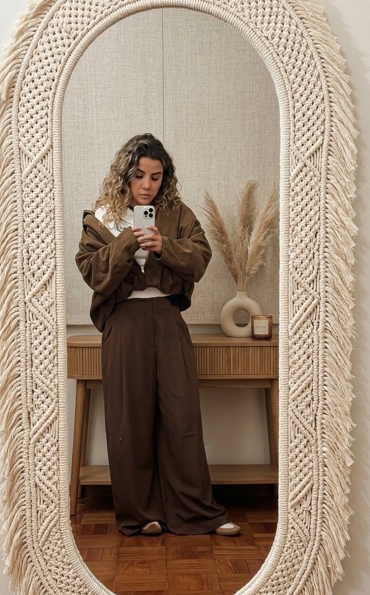 Lolo_Lfr's tweet photo. Mirror mirror https://t.co/1iiSAo7jH3