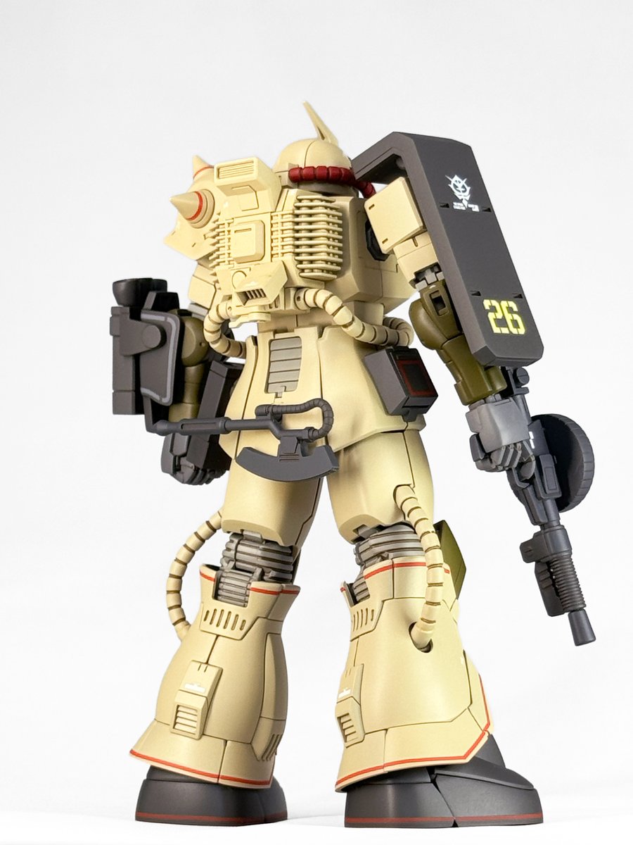 Fei_Hung's tweet photo. MSDのザク・デザートタイプ
基本工作とともに全体的にディテールを潰した程度で素組
塗装はまるっと水性ホビーカラー瓶生（一部タミヤエナメルとファレホ）

#ザク
#ガンプラ https://t.co/kAugXB29oe