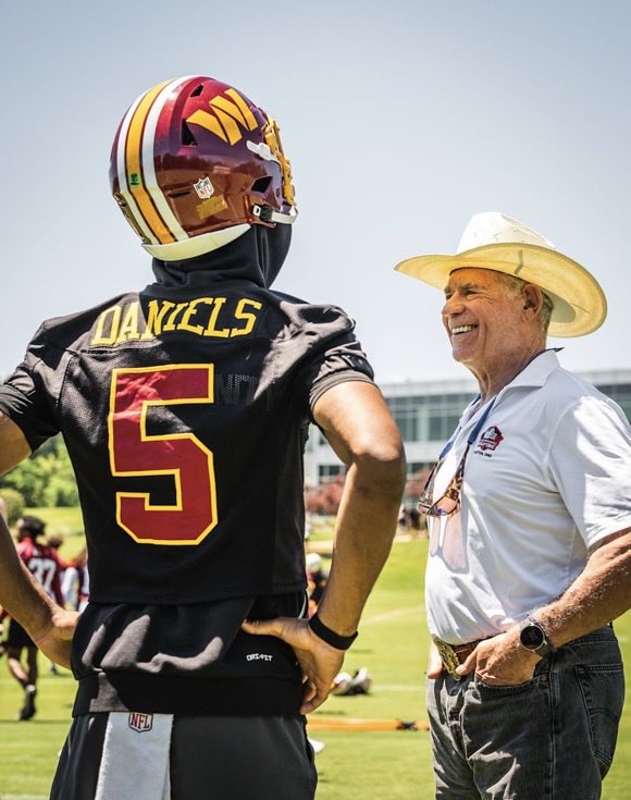 Outta Pocket with RGIII tweet media