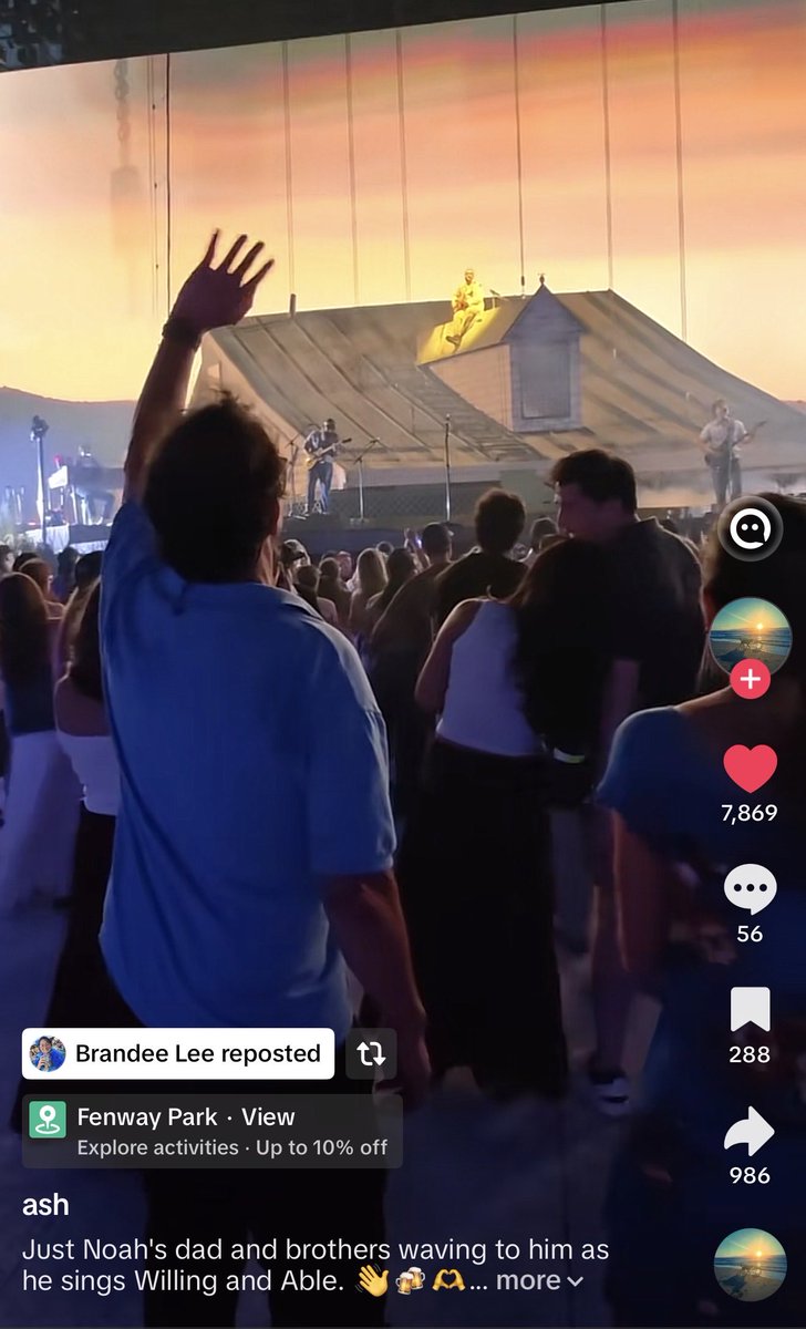 AmericanKaw13's tweet photo. Noah’s. Dad. Waiving. To. Noah. While. Noah. Sings. Willing. And. Able. 😭 https://t.co/35swHgZKnK