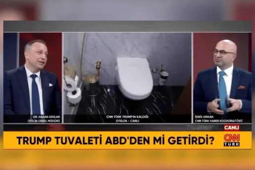 fatiheryilmaz0's tweet photo. CNN (Türk) haber- analiz konusunda kendi zirvesini aşıyor. 

Trump'ın kullandığı tuvaletten canlı yayın yapıyor, dışkısının durumu ve konumunu analiz ediyor. Trump’un kullandığı asansörle canlı yayın yapıyor. 

Trumpun dokunduğu nesneler bunlar için bir nevi kutsal emanet.

Yakında klozet ve asansörü stüdyolarında konukta ederler. Dalaksızın Trumpun dışkısı ile bizzat röportaj yaparak tüy dikmesine tamam kaldı.

Allah belanızı versin. Rezilliğinizin sınırı yok.