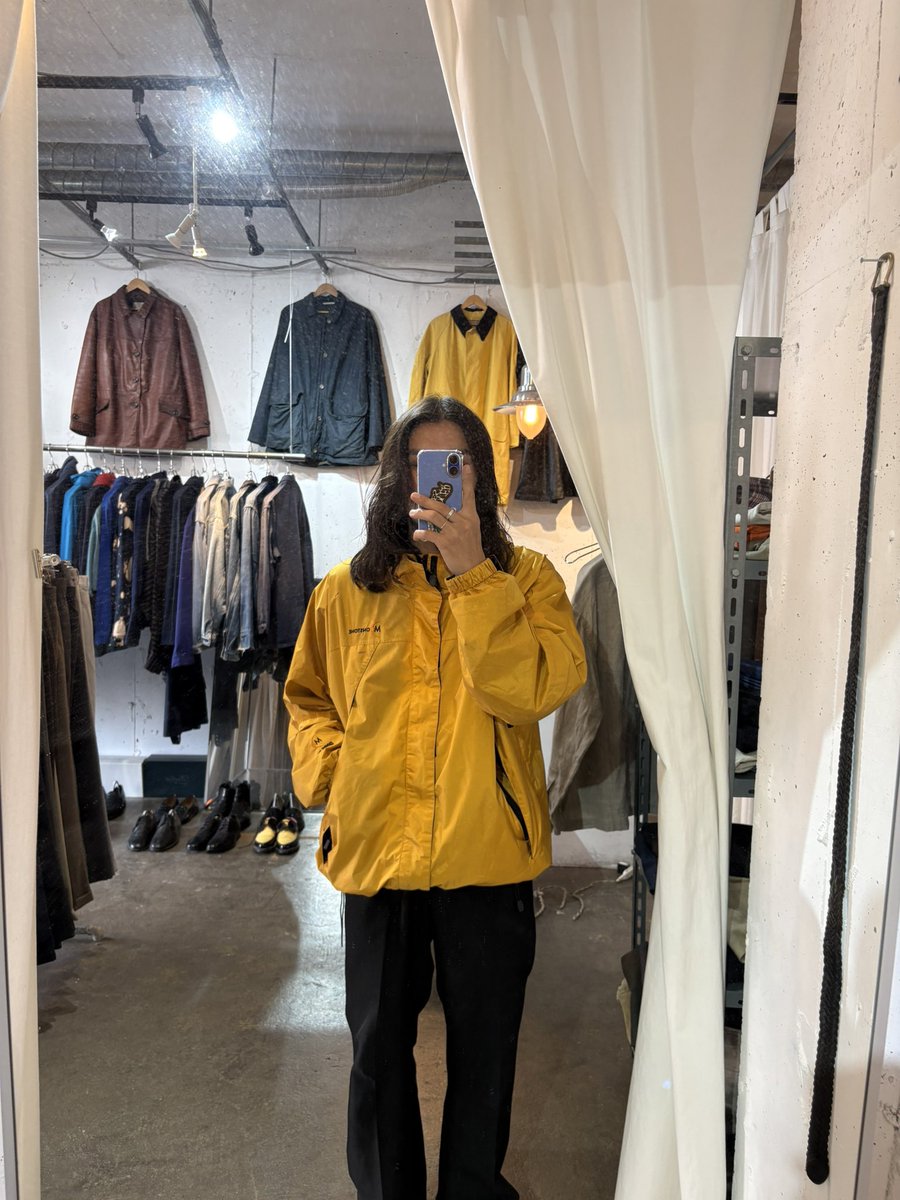 103_store's tweet photo. 今年のフジロックにいかがでしょうか
ナイスカラー
#moonstone
#フジロック
#GORETEX https://t.co/jJWeb6mvkD