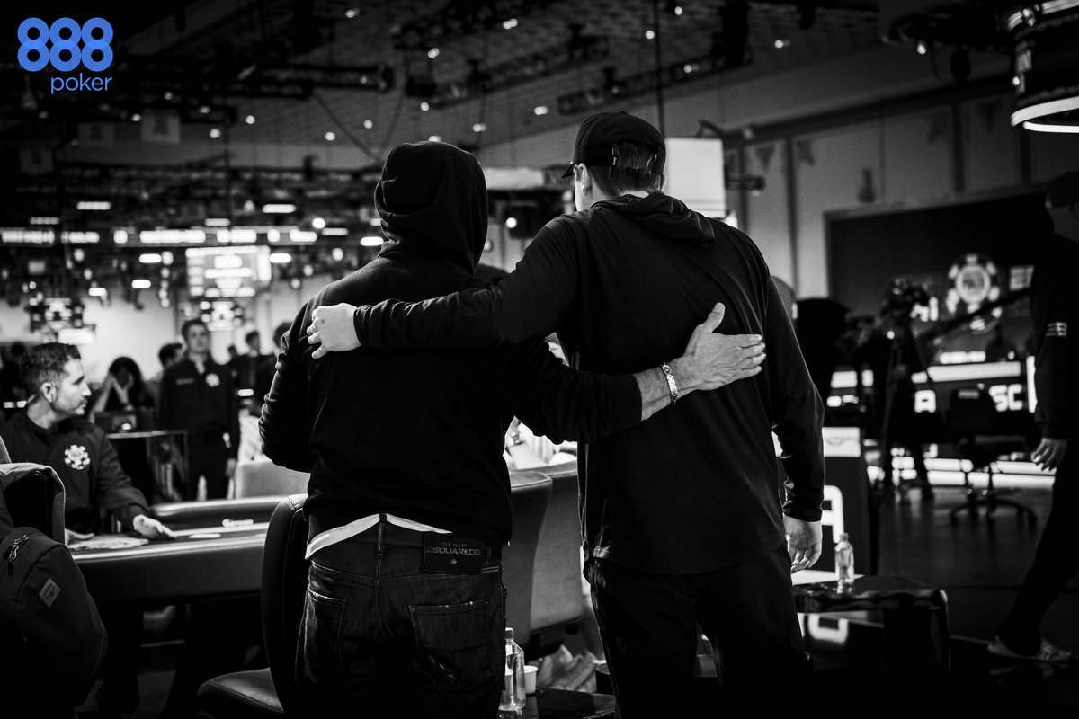 gema_cristobal's tweet photo. 📸@WSOP Main Event Day 8 with @888poker
FINAL TABLE- FINAL DAY!!!!
#Vegas #888poker #PhotographerOfPoker #wsop26 https://t.co/D55ke0Vjbn