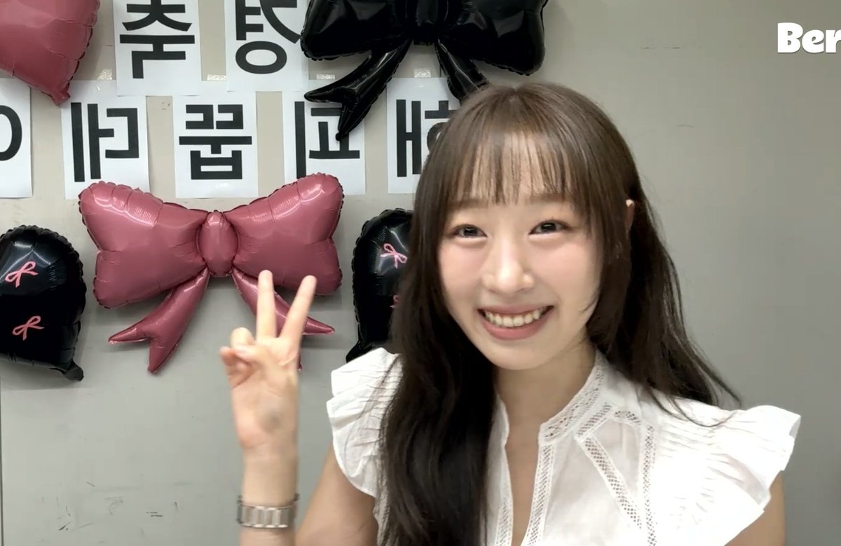 ah_charchar's tweet photo. 아흑 행복한 라이브엿다..
생일추카해요♥︎ https://t.co/XAybuN9OGq