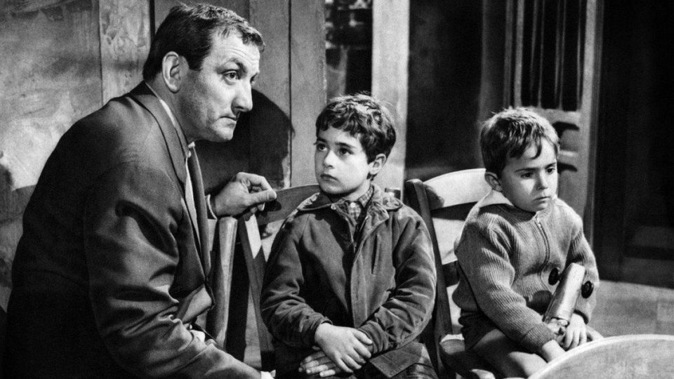 Revizorsb's tweet photo. Lino Ventura, est né le 14 juillet 1919 à Parme (Italie)...Touchez pas au grisbi, Ascenseur pour l'échafaud, Classe tous risques, Le deuxième souffle, L'Armée des ombres, Garde à vue... https://t.co/Qp8q8XBawh