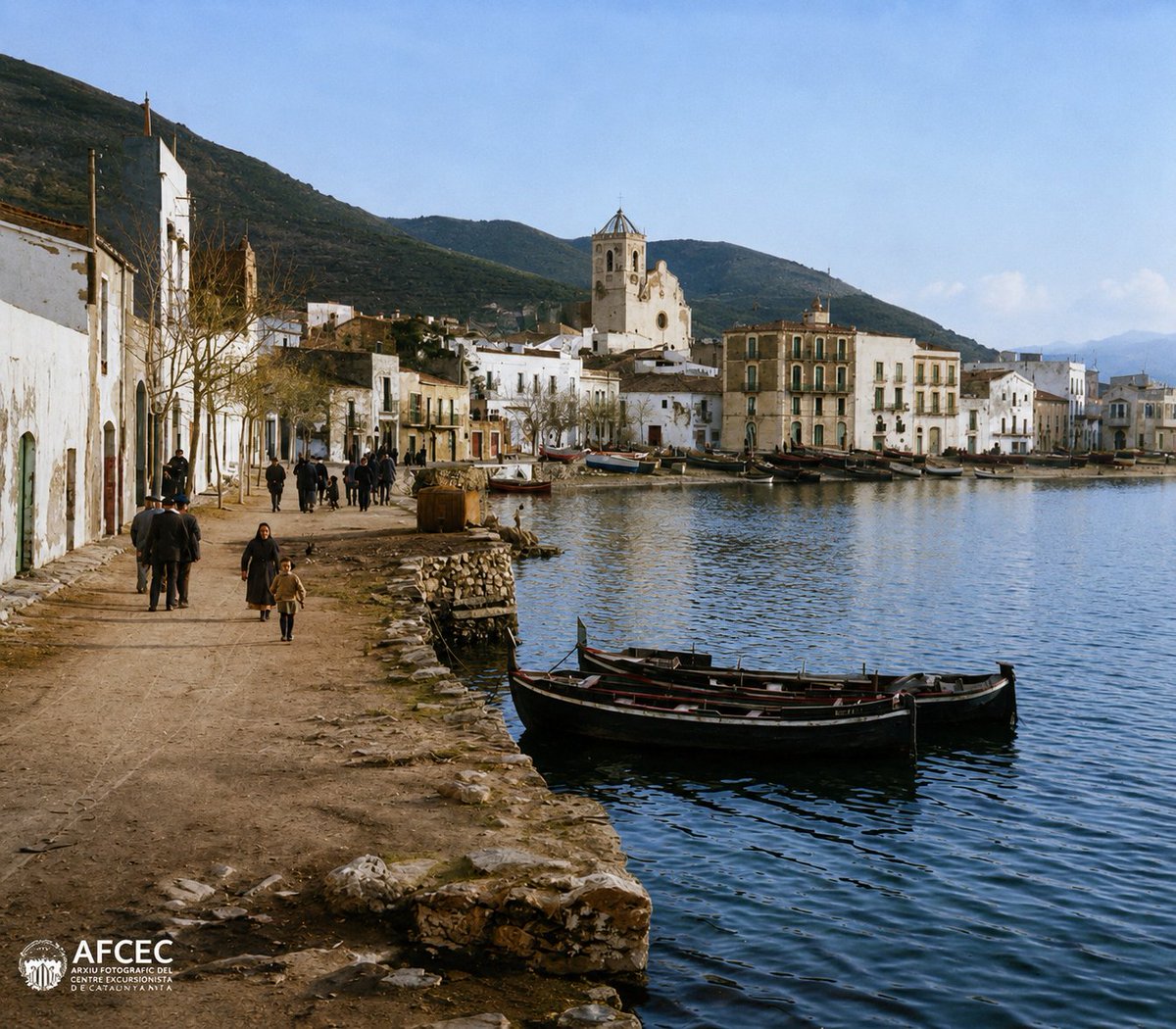 CatalunyaColor's tweet photo. El Port de la Selva, el 1924. https://t.co/eMBfhPypxA