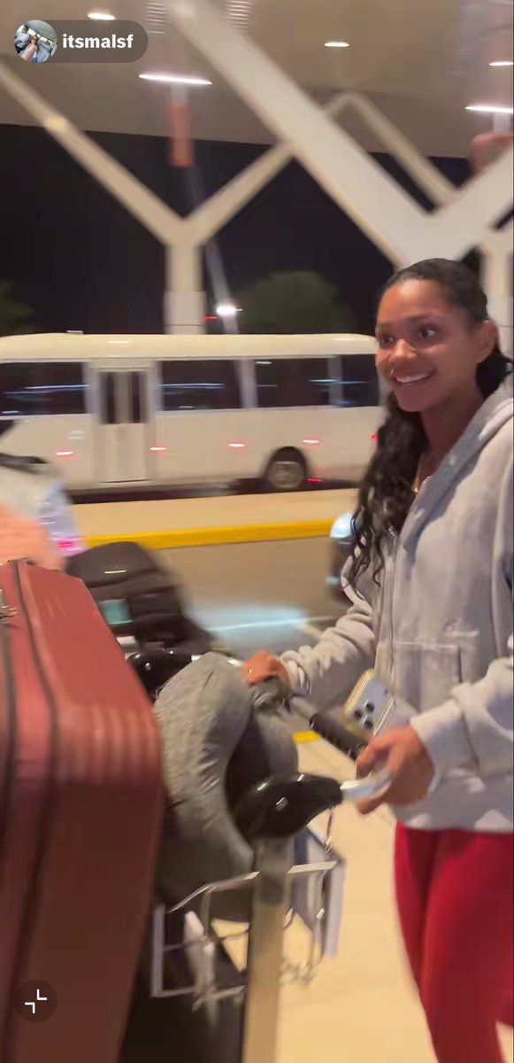 naakorkor_'s tweet photo. Melanie and Aniya spotted 🥹😭 https://t.co/LUiIt5bCYk