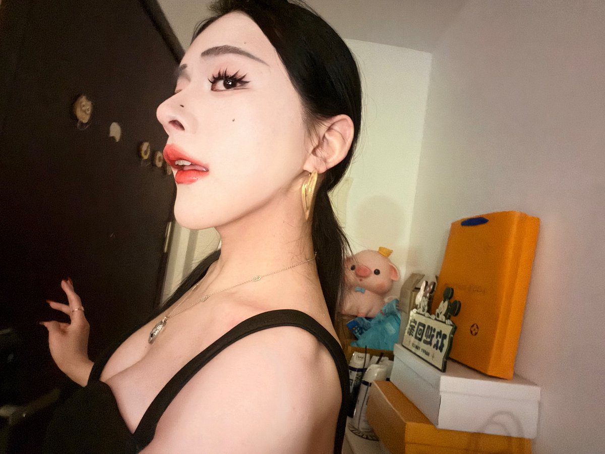 sky66688's tweet photo. 深圳 #深圳人妖 #深圳伪娘 #深圳TS #深圳ladyboy #人妖 #深圳资源  #人妖 #TS #伪娘勾引直男 #香港ts #香港外围 #广州ts  #广州人妖  #揭阳ts #潮汕ts #汕头ts 深圳福田南山有空 https://t.co/q6yMiAqhtR