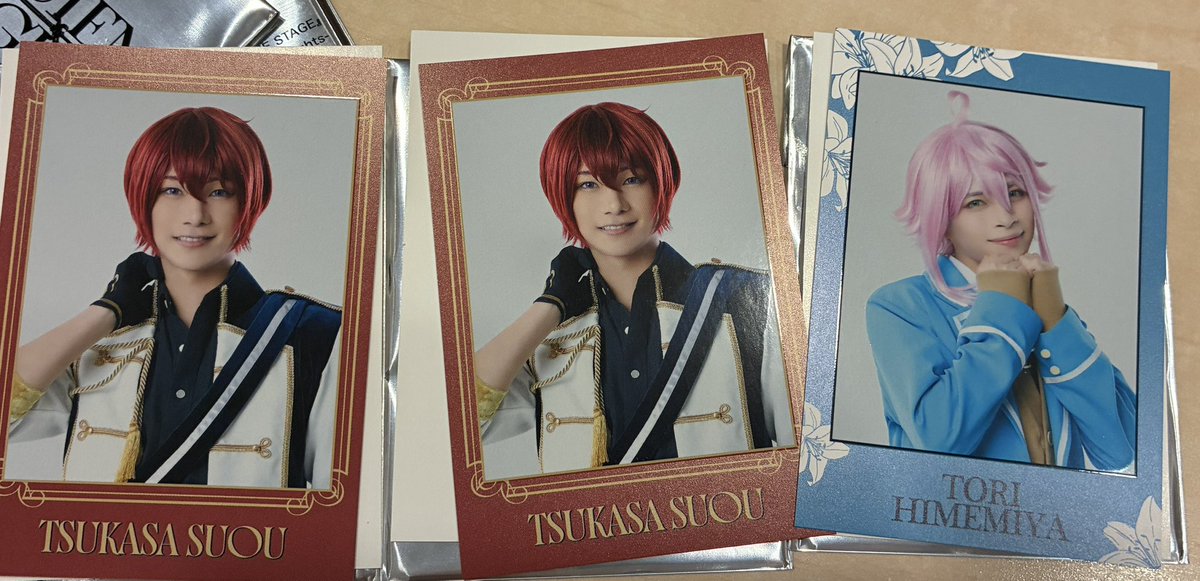 tra_soo's tweet photo. 【交換譲渡】
あんステ　Knights

譲)特典:☆レオ、☆泉、英智
　チェキ:◯泉、◯司、英智、真緒、桃李

求)アクスタ:☆嵐、チェキ:返礼祭の嵐、定価(+送料)

特典☆⇄アクスタ
譲渡◯は無印同数。
英智チェキ２枚譲渡→英智特典付けます。

名古屋手渡し、郵送。
その他、固定参照。 https://t.co/R3QTMJqh9h
