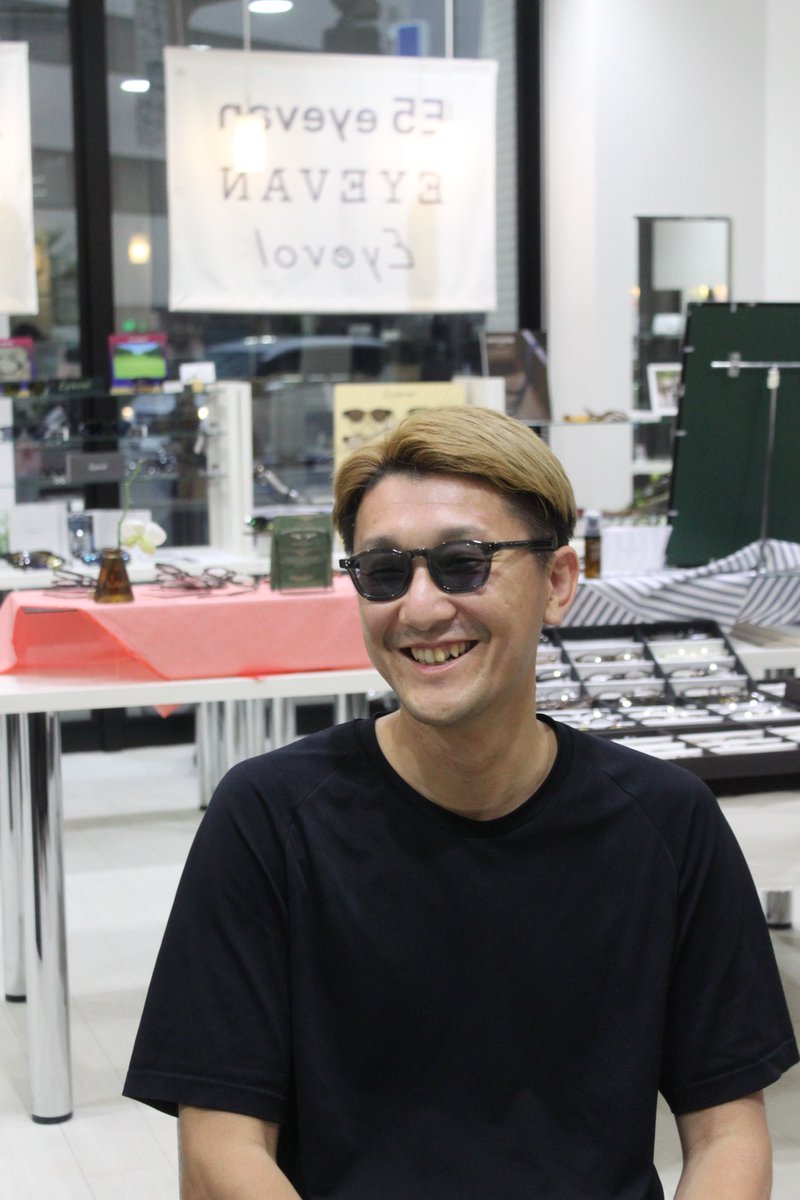 mchonten's tweet photo. #ブルちゃん 👌でお馴染み高橋様

#EYEVAN
model:SADLER
color:AGN

レンズは調光レンズ👓→🕶️
Nikonトランジションズcolor matchのバーチャル試着を体験していただき試着通りフレームとレンズの相性バッチリな仕上がりに👌
試合後すぐにアップされるYouTube今シーズンも楽しみにしております！！ https://t.co/14sVMIuAhG