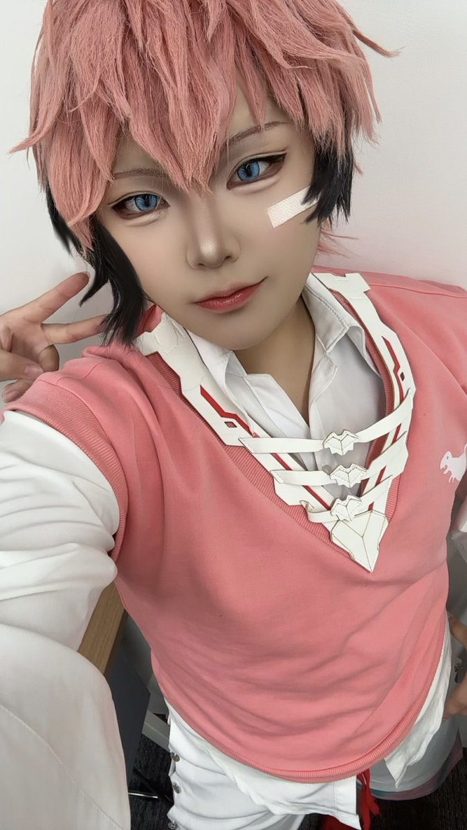 akituki_cos042's tweet photo. ⚠️衣装不足⚠️
遅くなりましたが、KPで参加させて頂きました！！

ちっせぇ脳みそで今年1頭使いました((((
ほんとに私珍回答しかなくて…けど、みんなこの答え好きとか言ってくれて…嬉しすぎました😭💕💕

主催さんも副主催さんも楽しい併せをありがとうございました😭✨✨

#謎解きは配信の後で0712 https://t.co/grQFgJsHQ1