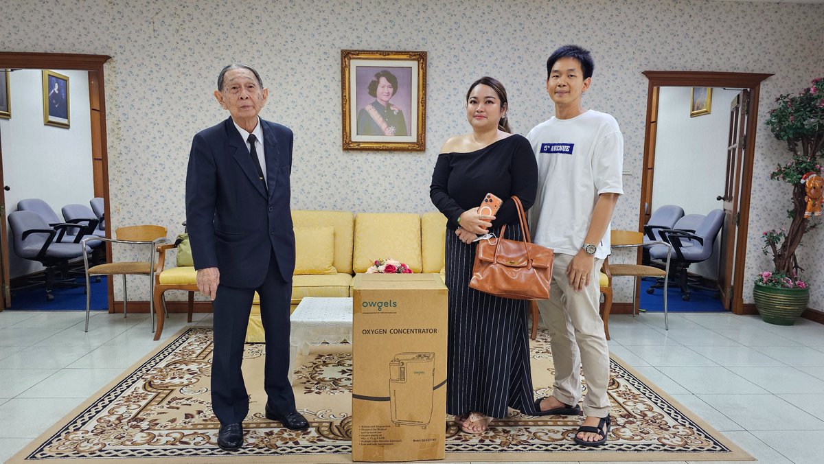 fch_foundation's tweet photo. มูลนิธิช่วยการสาธารณสุขชุมชนฯ ขอขอบพระคุณ คุณปรางค์ทิพย์ วรชาติ สาสะ และครอบครัว ที่ร่วมบริจาคเงิน และเครื่องผลิตออกซิเจน ขนาด 5 ลิตร จำนวน 1 เครื่อง เพื่อสนับสนุนกิจกรรมของมูลนิธิฯ ในการช่วยเหลือผู้ป่วยติดเตียงยากไร้ให้มีคุณภาพชีวิตที่ดีขึ้น โดยมูลนิธิฯ จะนำไปมอบให้ผู้ป่วยติดเตียงที่จำเป็นต้องใช้ต่อไป

ร่วมบริจาคเงิน สิ่งของเพื่อส่งต่อความช่วยเหลือ
ให้ผู้สูงวัยยากไร้และผู้ด้อยโอกาสในชุมชน
ได้ที่ มูลนิธิช่วยการสาธารณสุขชุมชนฯ
• ธนาคารไทยพาณิชย์ เลขที่บัญชี 0092661888
** ใบเสร็จเงินบริจาคสามารถนำไปลดหย่อนภาษีได้

#FCH #ผู้ป่วยติดเตียง #ผู้สูงอายุยากไร้
#ช่วยเหลือผู้ยากไร้และด้อยโอกาส #ลดหย่อนภาษี