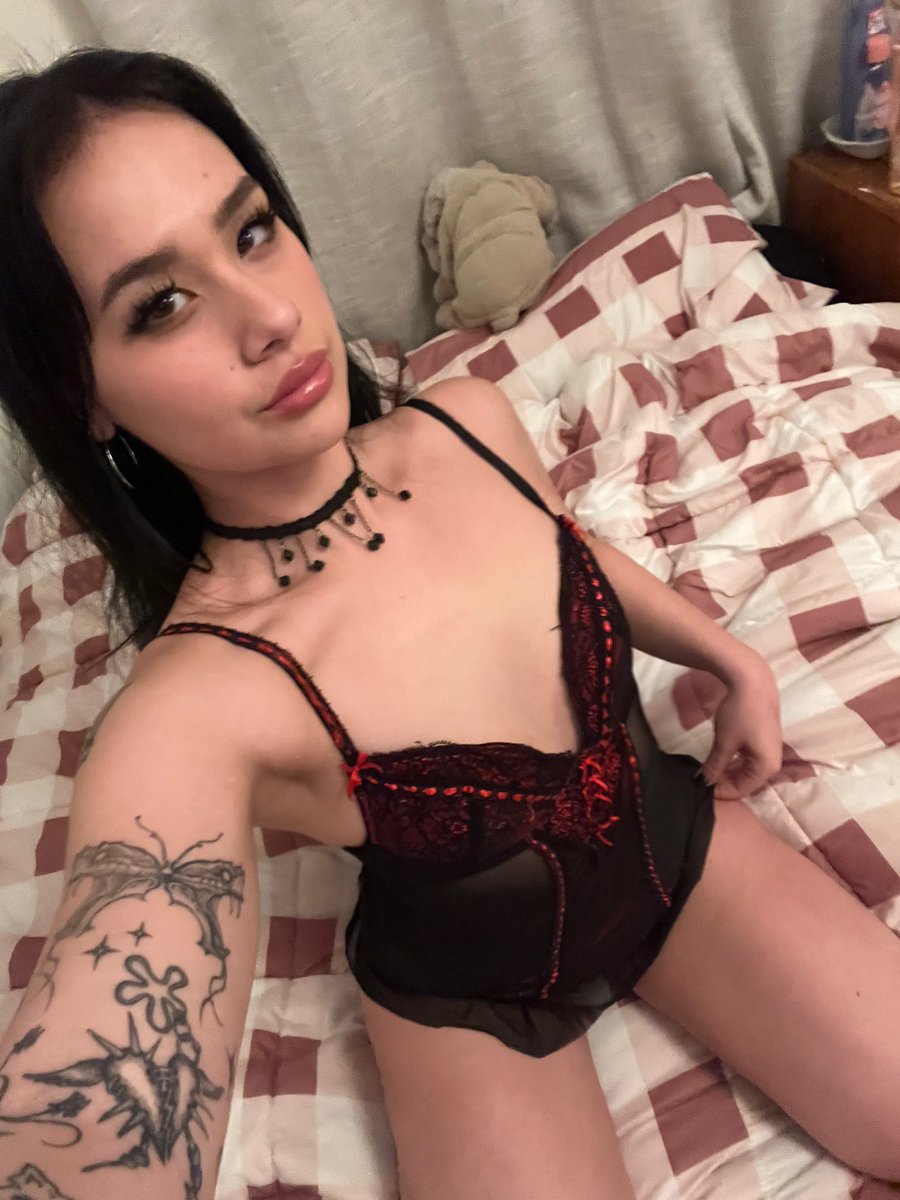 QuichePie_'s tweet photo. My joy ride is you 🤫💋
#likes #follow #onlyfanscreator #onlyfans #lingerie #repost #nsfw #linkinbio #spicycontent #petite #AltGirl https://t.co/kiUNmIG3ri