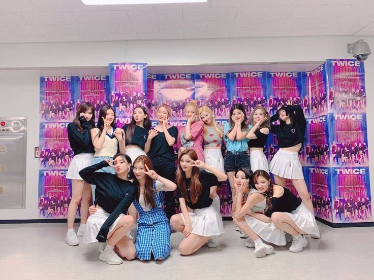 MIDCYS's tweet photo. ITZY and TWICE through the years ❤️ https://t.co/rbiyA50LvI