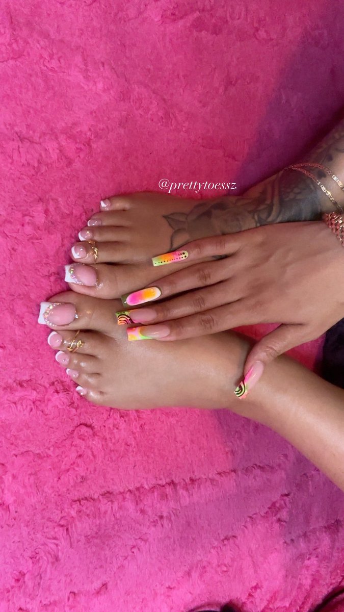 prettytoessz's tweet photo. Fyeeeee 💕🧡 https://t.co/lTgPpwLkUJ