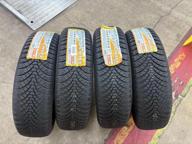 TokyoTire's tweet photo. みなさん「オールシーズンタイヤ」ってご存知ですか？
乾いた道だけでなく、突然のちょっとした雪道もそのまま走れる便利なタイヤです🙆‍♂️

値段は高くなりがちですが、シーズンごとの履き替えが不要なので、タイヤの保管場所に困っているマンション住まいの方などには特に相性が良い選択肢ですね！ https://t.co/KaI7gq2te3