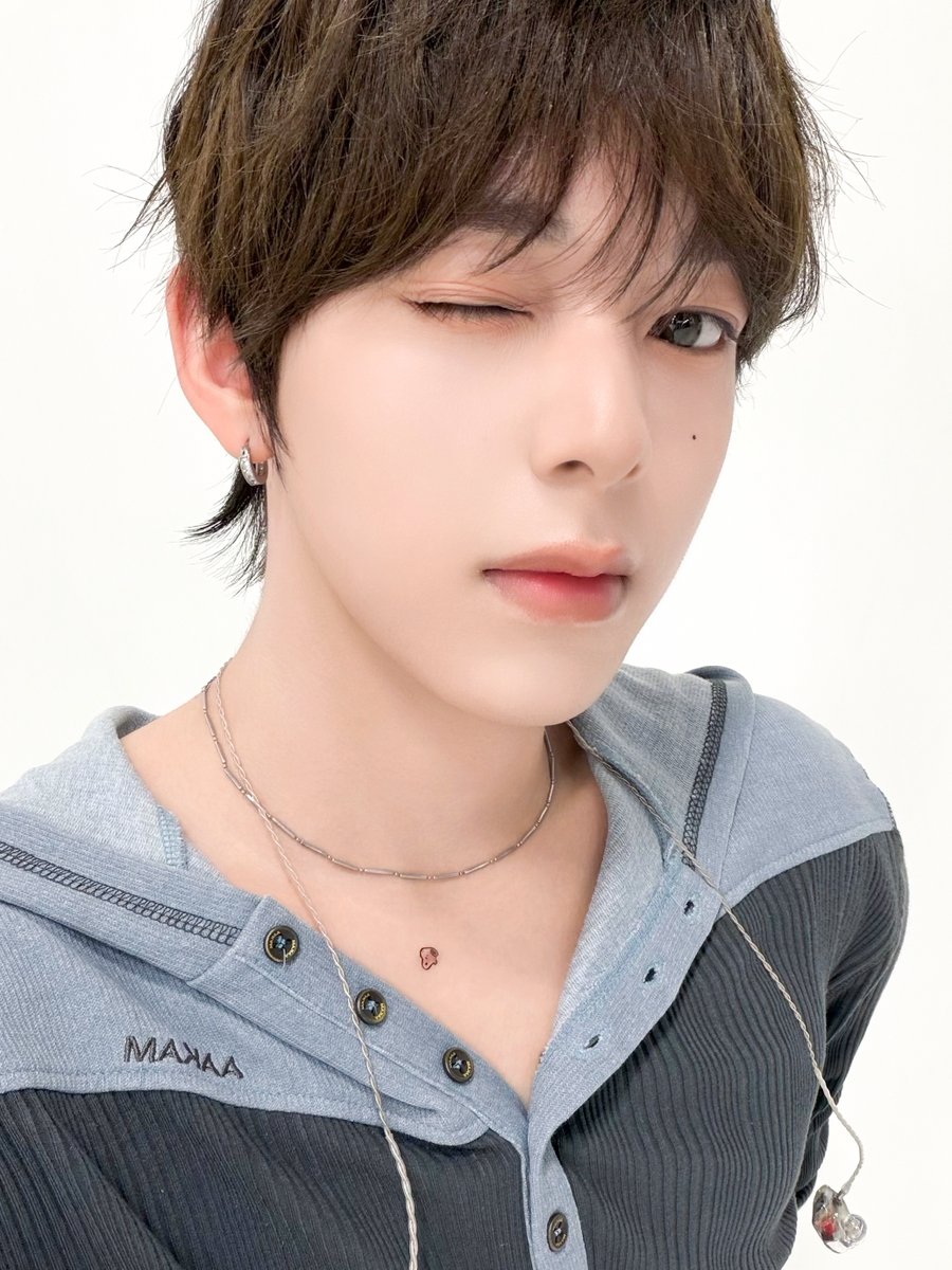 dddm_official's tweet photo. @AHOF_official https://t.co/KehJMbE1rl