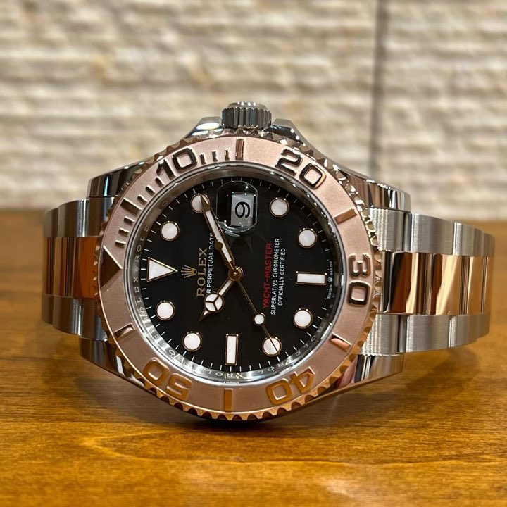 909shinjuku's tweet photo. クォーク新宿店 本日オススメの一本

◼︎中古
◼︎YACHT-MASTER40
◼︎Ref.126621
◼︎ブラックダイヤル
◼︎商品番号: 275515

詳細は下記URLよりご参照ください。

https://t.co/dLn274V3ZT

#ROLEX #ロレックス #yachtmaster #Ref126621 #クォーク https://t.co/OqMcbYECAJ