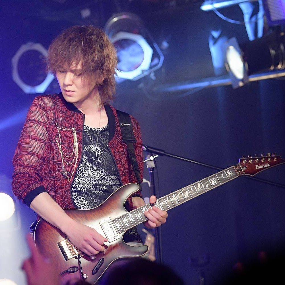 takeshi_guitar_'s tweet photo. 先日の THE UNCROWNED のライブ情報のポストに反応して下さった皆様、ありがとうございました。
再始動後２回目のライブでずっと共演したいと思っていたMardelasさんとご一緒出来るなんて本当にありがたいなぁと思っています。自分としてはとにかく、応援して下さる方達に喜んで頂けるように頑張る、それだけです。
チケットの販売は7月18日(土)10:00〜 からです。
宜しくお願い致します🙄
■購入ページURL
https://t.co/96cUeqfqgB