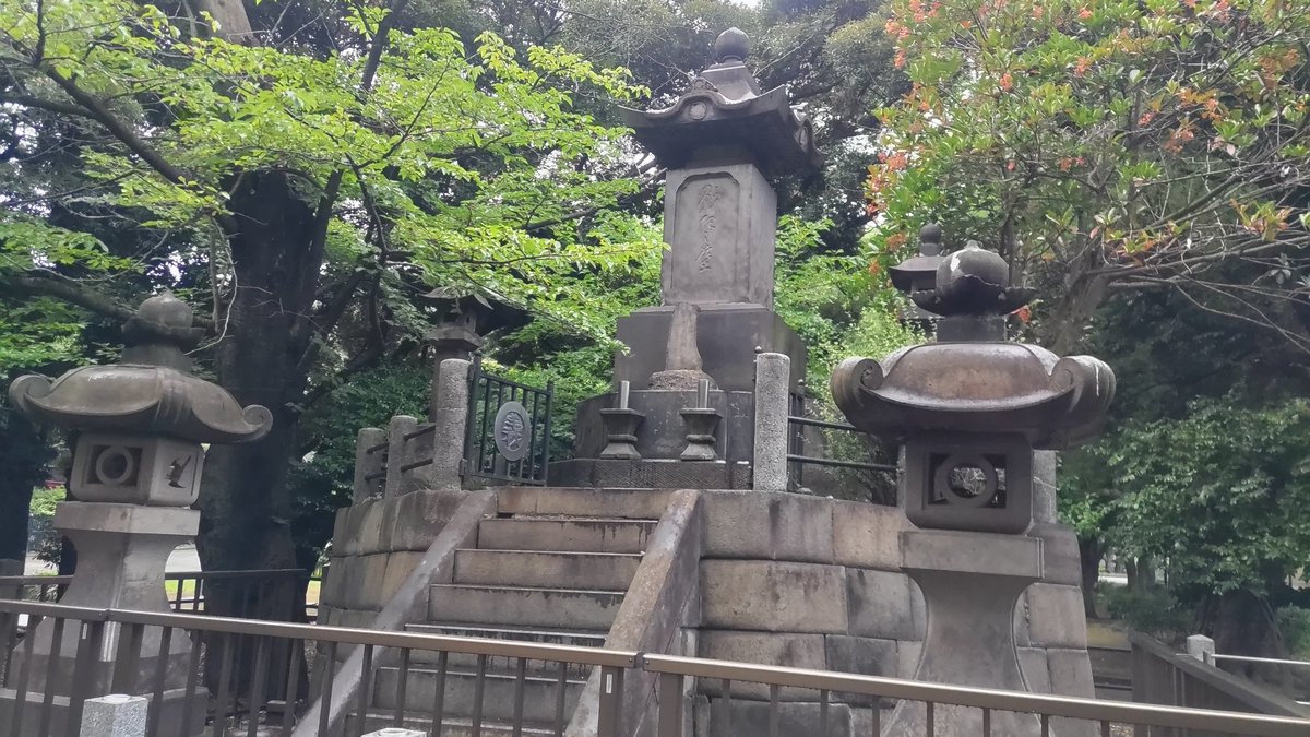 3310tk's tweet photo. 役柄的には新選組よりも こちら！

彰義隊のお墓に 参ってきました。

西郷どん。ぐぎぎ。

7/29㈬〜8/2㈰
『新選組燈風録〜蒼き風のモノガタリ〜』

たかはし扱い専用🎟web予約フォーム
↳ https://t.co/c81lIzCbGL

#溝ノ口劇場 #相州雅屋 #新選組燈風録
#新選組 #藤堂平助 #藤田時尾 https://t.co/r9kdIwsmGt