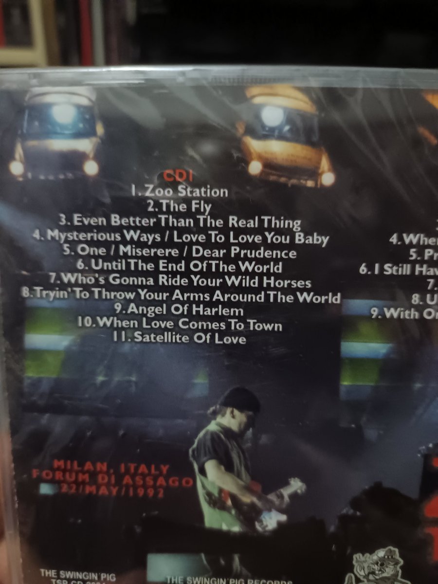 RacsoZenidog's tweet photo. U2 live 1992 Milan. 
In This record have the iconic so cruel versión with Bad. During zoo tv in Milan Italia. Méxican bottlegs collection. 
@u2 #u2 https://t.co/UXC30YBxRj