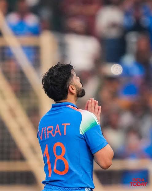Cricketdarbar's tweet photo. "Virat Kohli once again proved why he's the heartbeat of Indian cricket. Calm under pressure, flawless timing, and a match-defining knock—today's innings was a masterclass that left a lasting impression on every cricket fan. 👑🇮🇳🔥"#icc #bcci https://t.co/BTpRyVFU1L