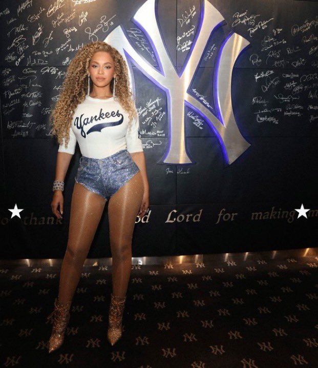 Beyoncé News tweet media