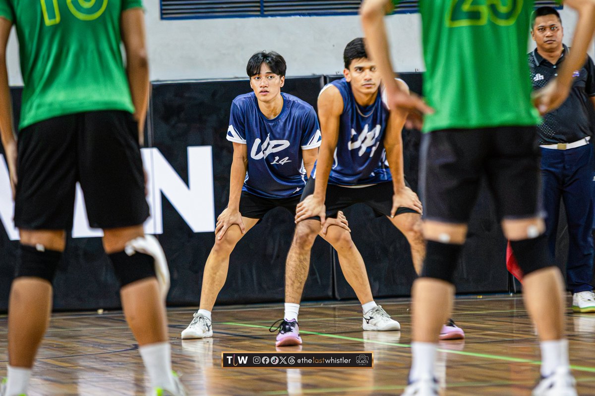 thelastwhistler's tweet photo. THE ROOKIES OF UP FIGHTING MAROONS MVT ✊
#SolidSevenOpen #SVNOpen #UPFight https://t.co/qTwin8U19e