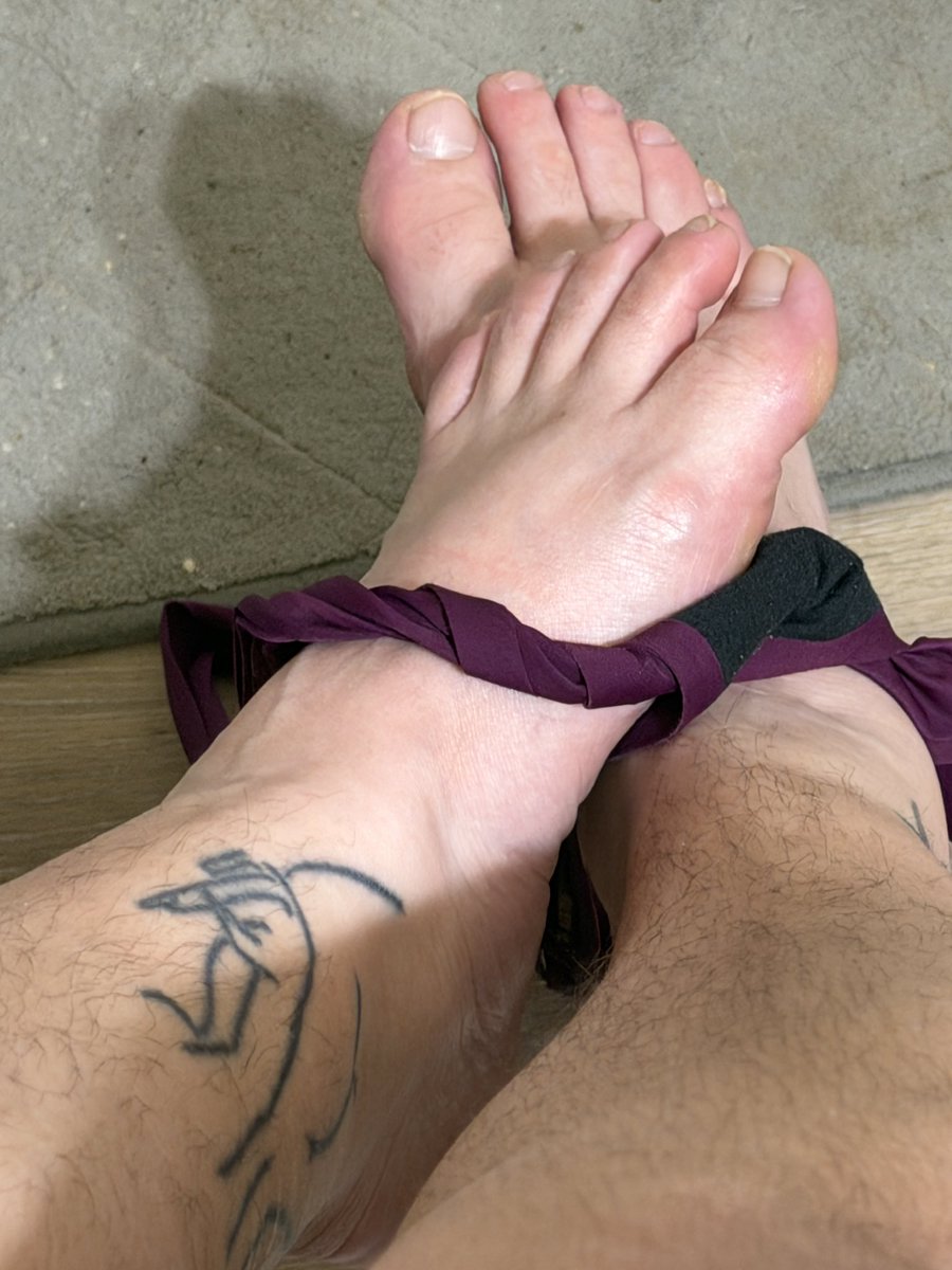 yourbratlibby's tweet photo. Your girl needs to be pampered 😭 https://t.co/c6H8UguUpj