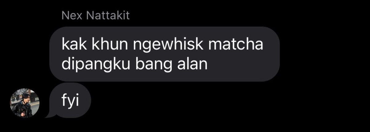 nanongarlic's tweet photo. SICK BGT SICKKKKKKK TERNYATA SEPARAH INI ARRGHHHHHHH APALAH CUMA NARIK KURSI KE MEJA ALAN ITU, KALO BISA DIA MAU PANGKU DI GRAVURE https://t.co/YvMwPqMxVf