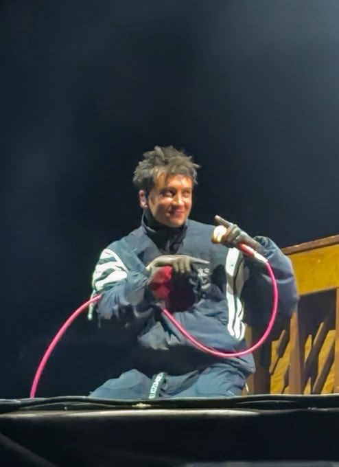 tylerstrapdoor_'s tweet photo. oh my fuckkkg god his hair are you kidding me oh my god https://t.co/XzA7WNTnxJ